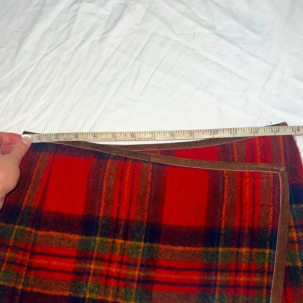 Vintage 90’s Ralph Lauren Lambswool Red Plaid Wrap Skirt, size small - Picture 6 of 8